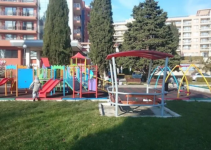 Sea View & Νεσέμπαρ