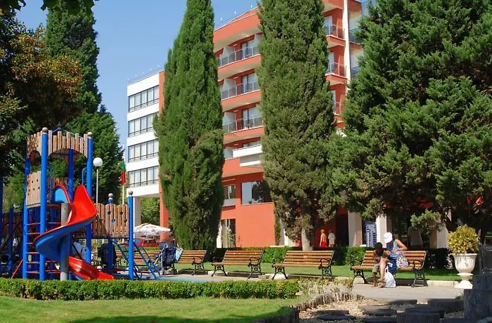 Sea View & * Νεσέμπαρ