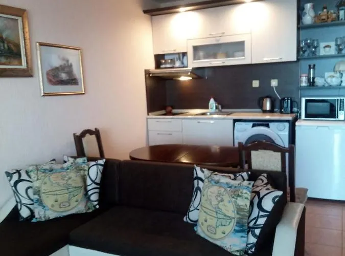 Апартаменты Sea View & *